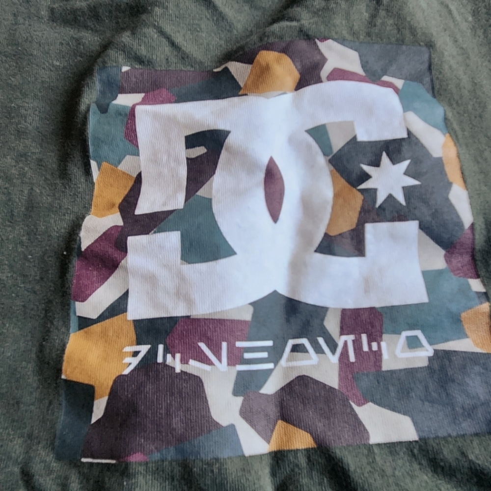 DC SHOES STAR WARS LIMITED EDITION TSHIRT XL BRAND NEW WITHOUT TAGS
